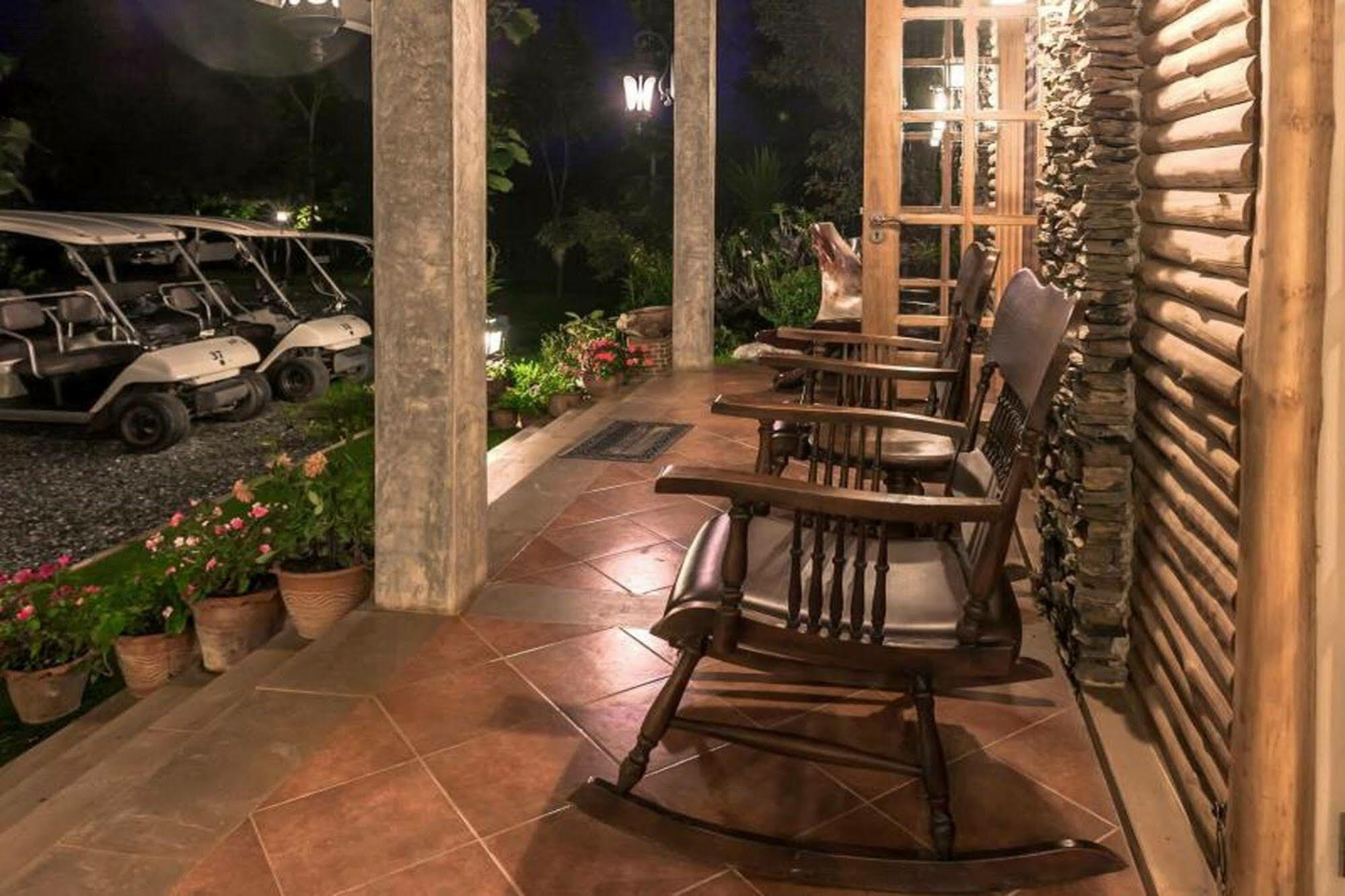 Resort Phukumhom Khao Yai Wangkata