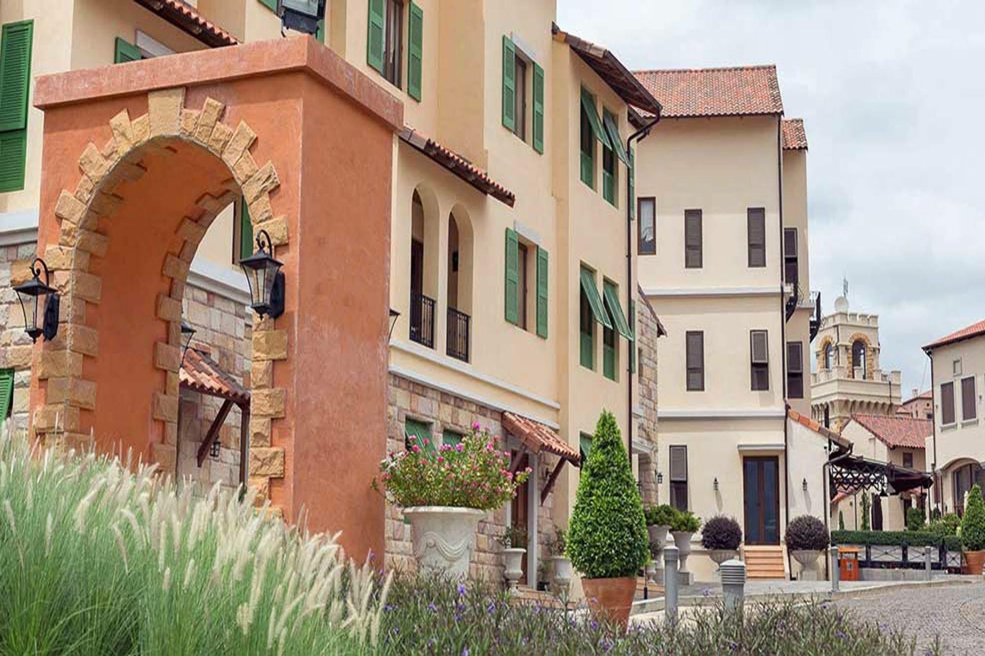 Hotel Toscana Town Square Suites Mu Si