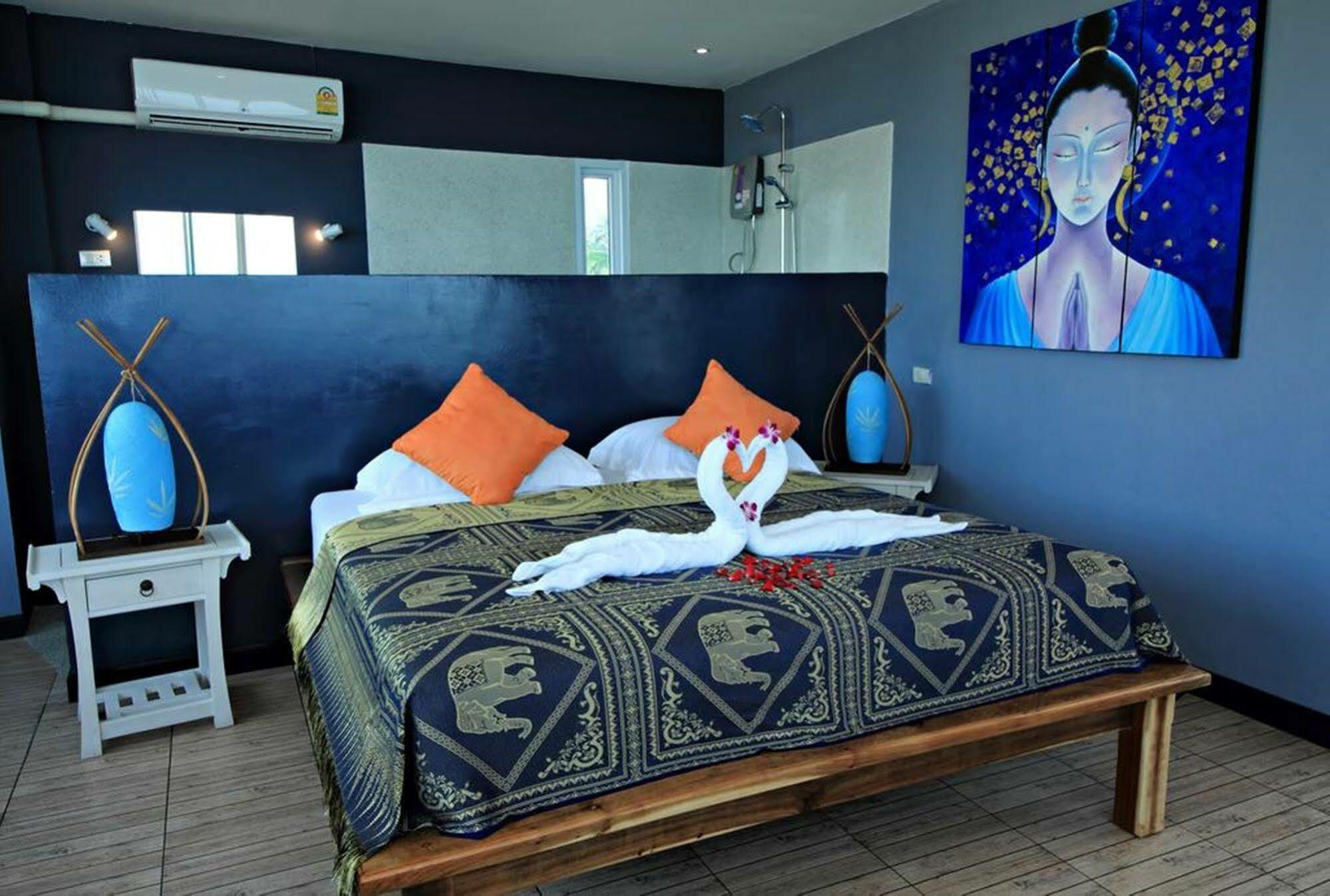 Hotel Saona Mae Nam