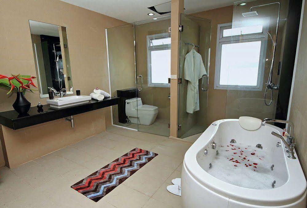 Saona 3* Mae Nam