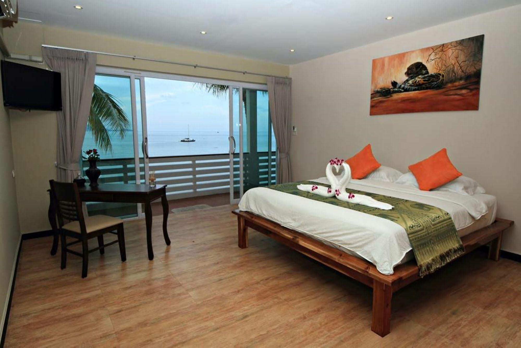 Saona 3* Mae Nam