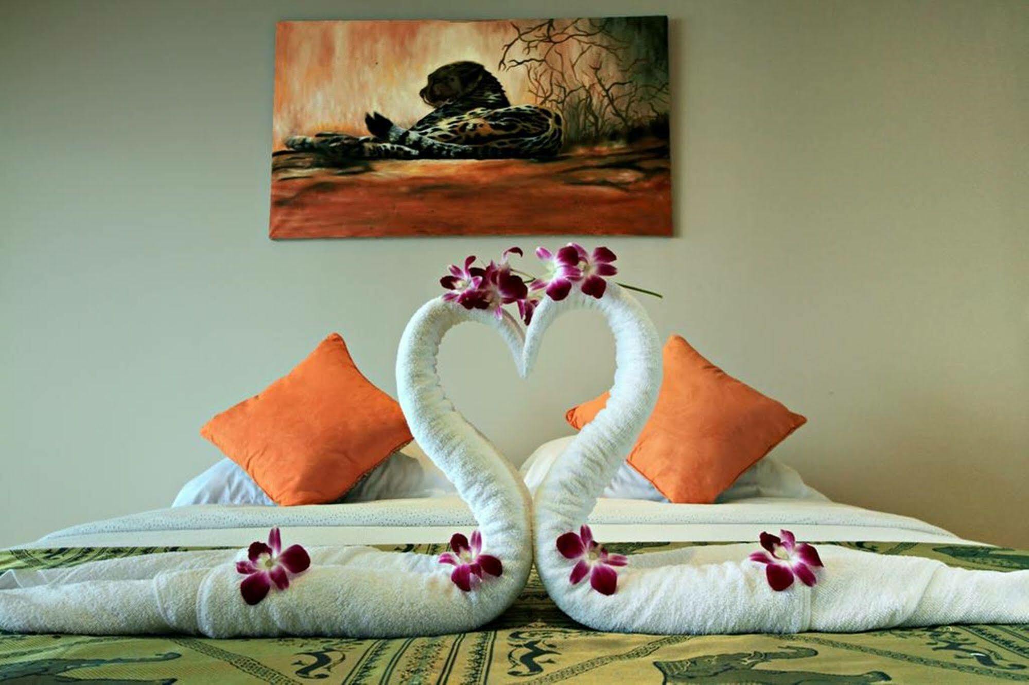 Saona Hotel Mae Nam