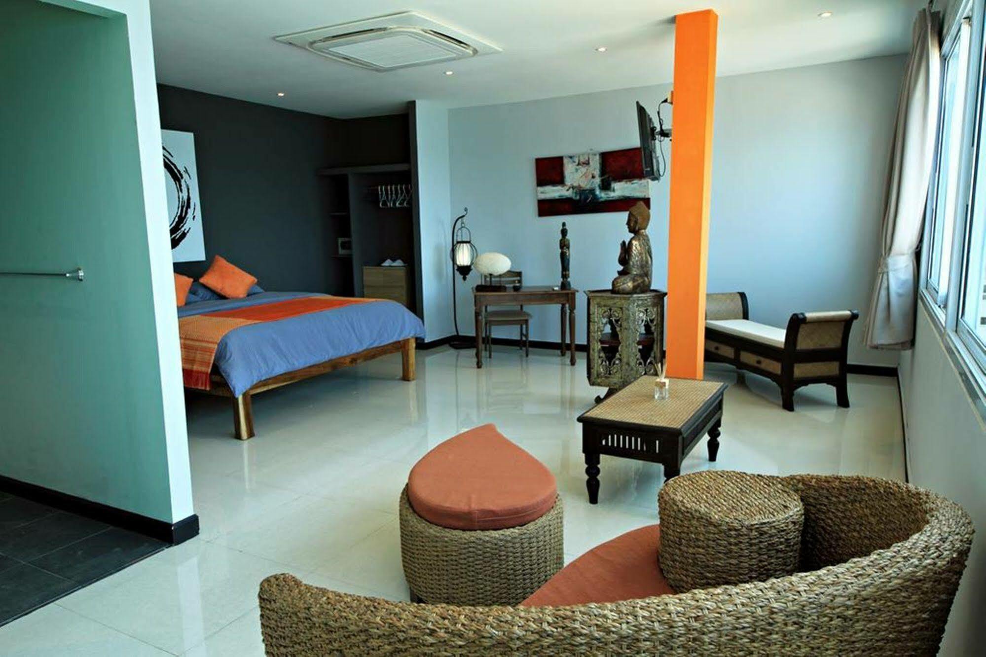 Saona Hotel Mae Nam