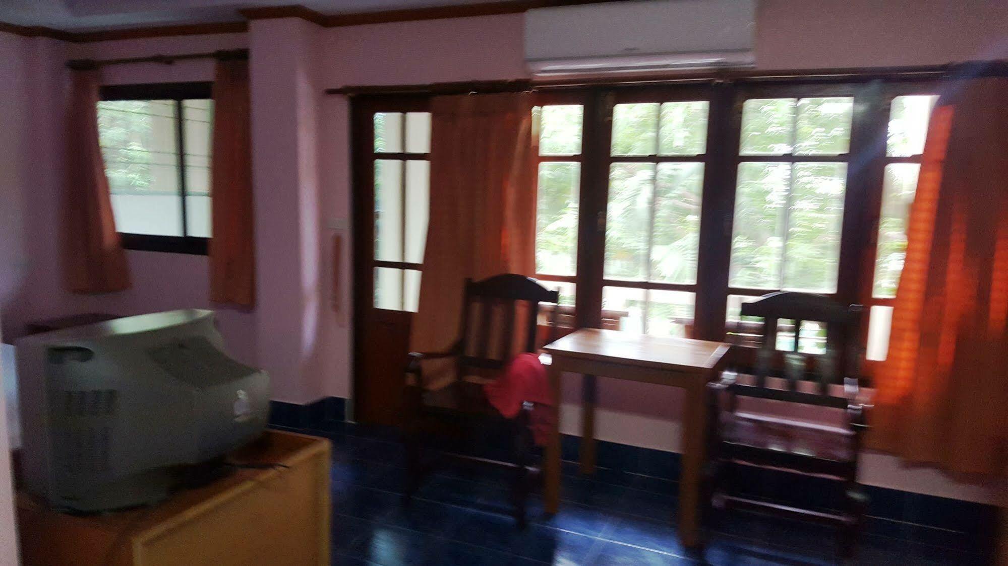 Hotel Coconut House Chaweng 2*