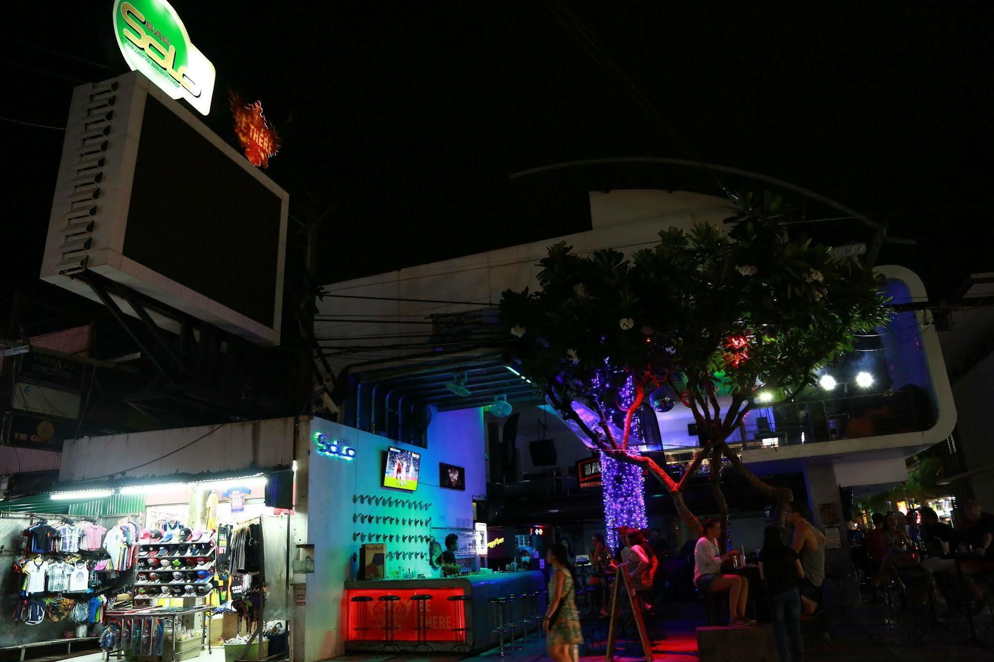 Ruang Thong Hotel