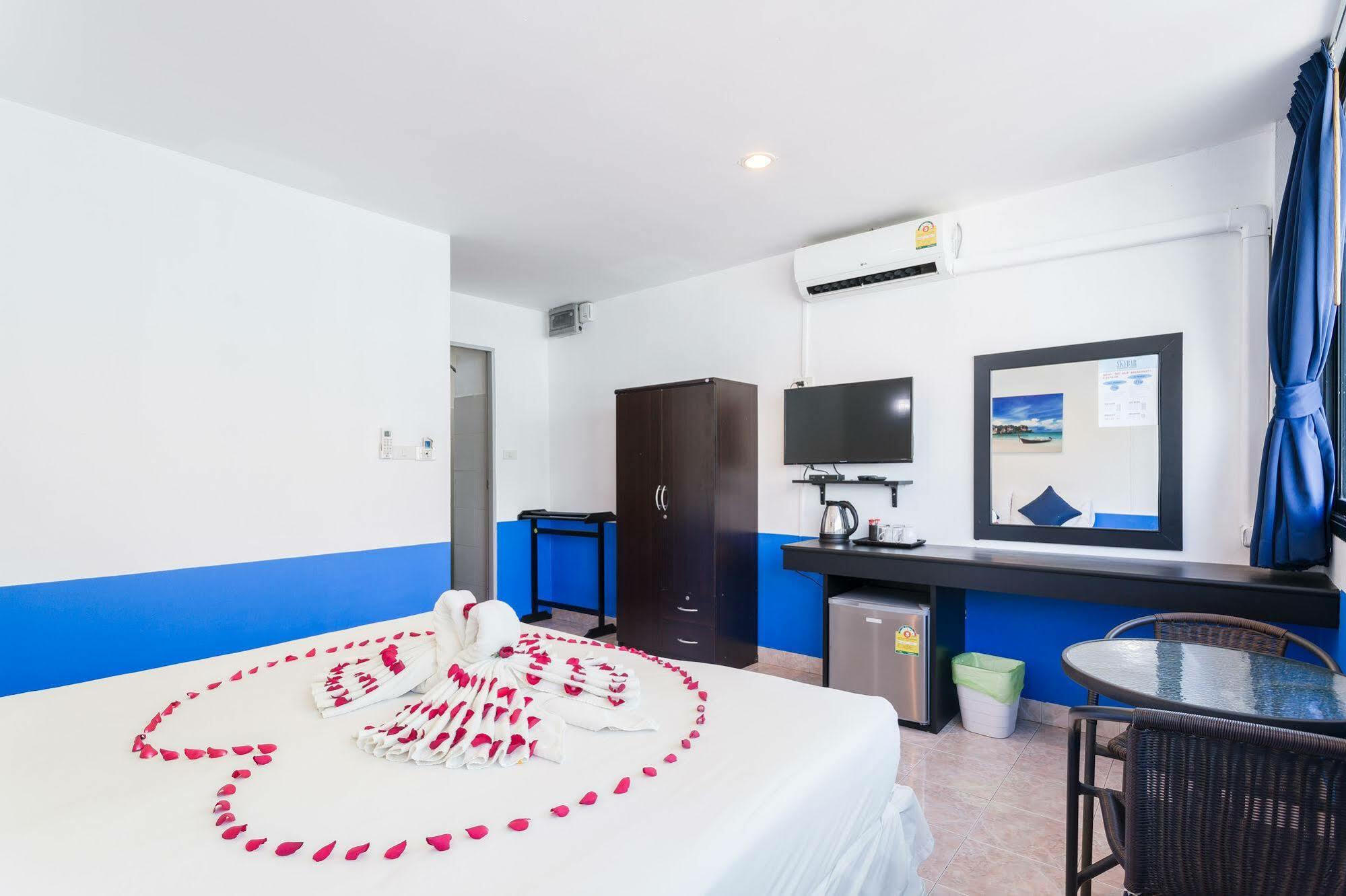 Chaweng Skybar Hotel