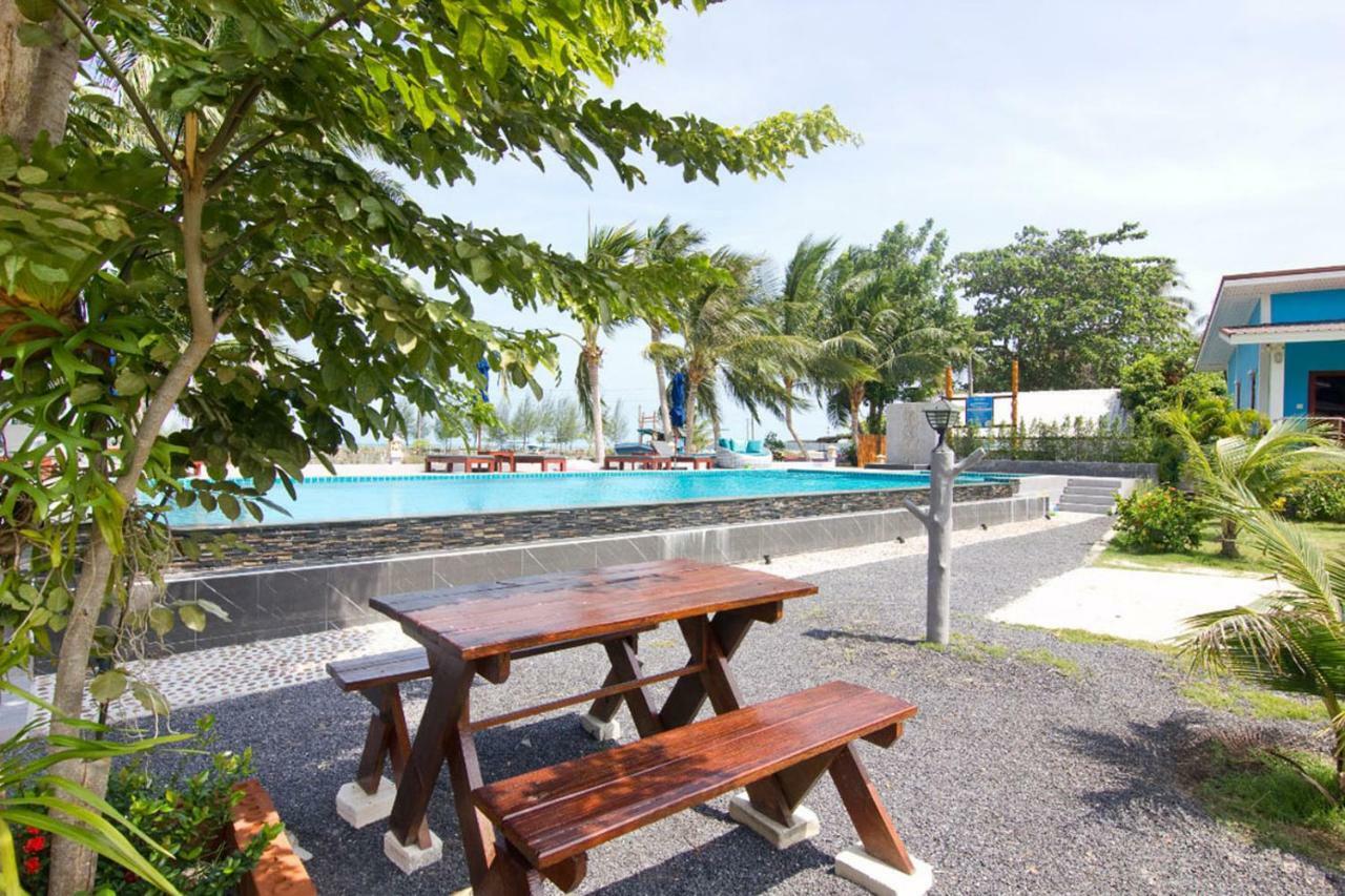 Resort Breeze Bay 2*