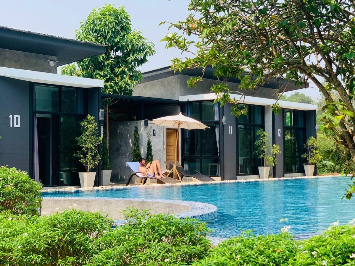 Resort Baan Suan Leelawadee