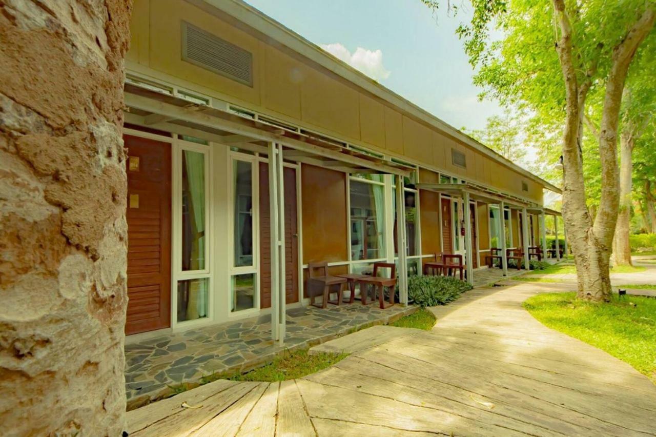 Nana Hotel