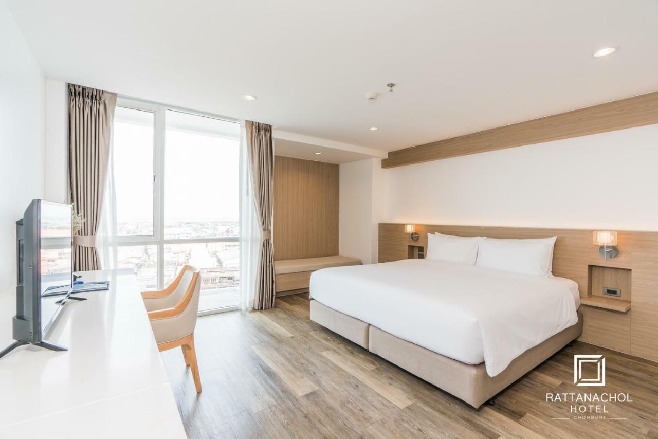 Rattanachol Hotel 4*
