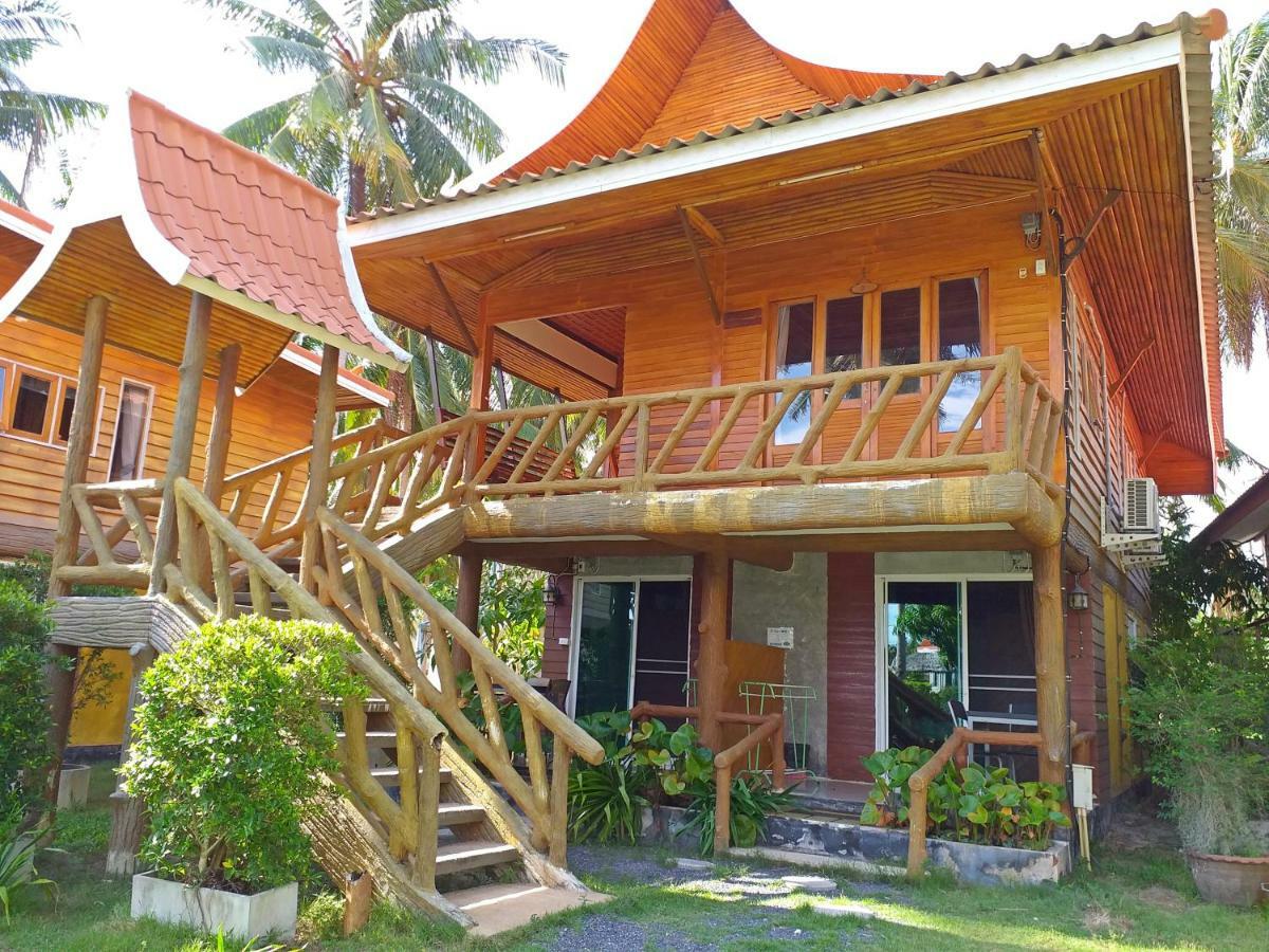 The Ford Sunset Resort 2*