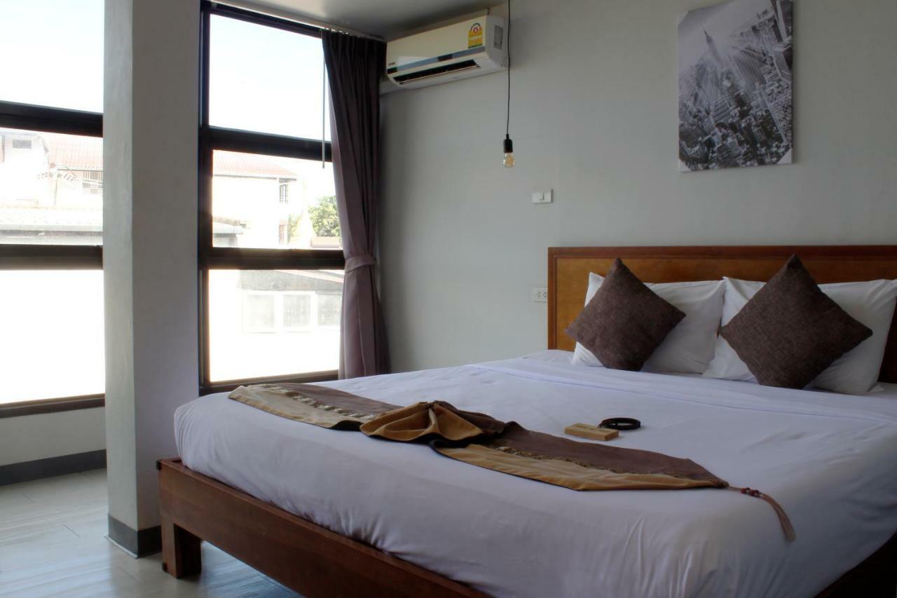 3 Laan House 3*