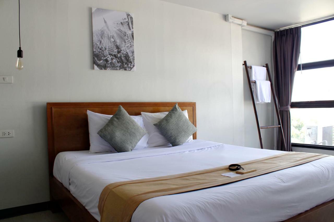 3 Laan House 3*