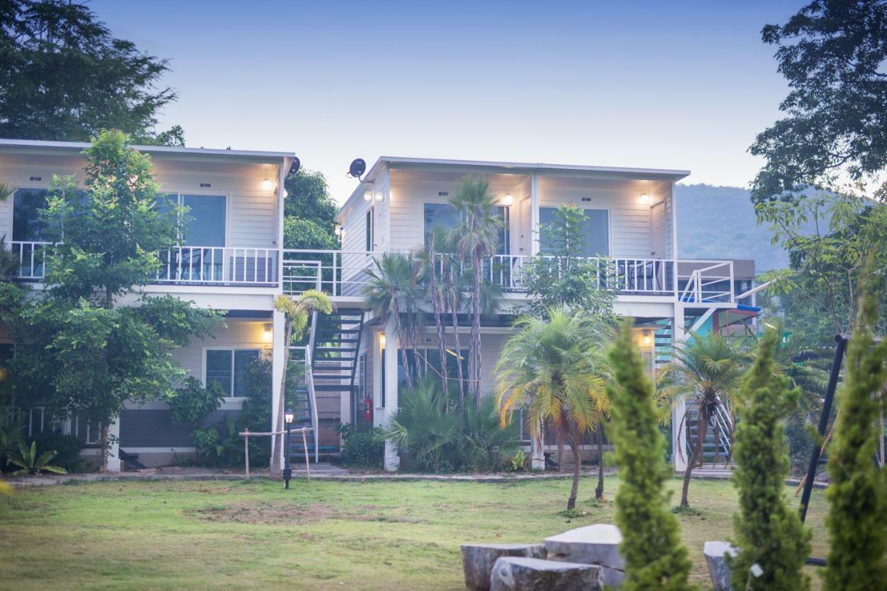 Tharapana Khaoyai Resort 3*