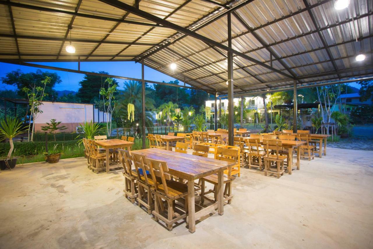 Resort Tharapana Khaoyai Mu Si