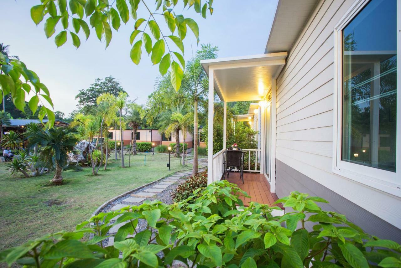 Tharapana Khaoyai 3*