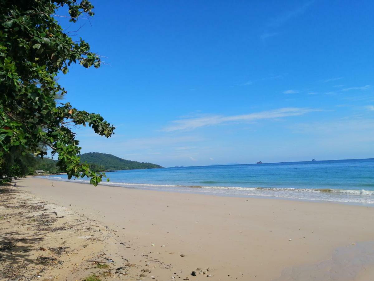 Hotel The At Klong Muang Beach