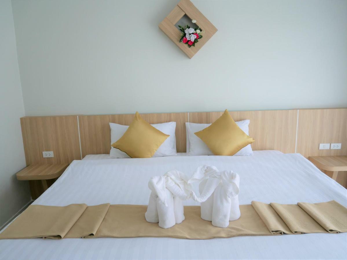 Hotel The At