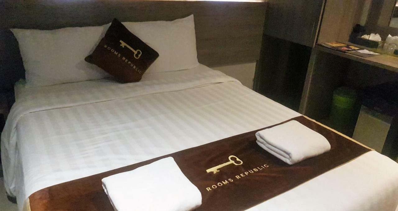 Hotel Republic 3*