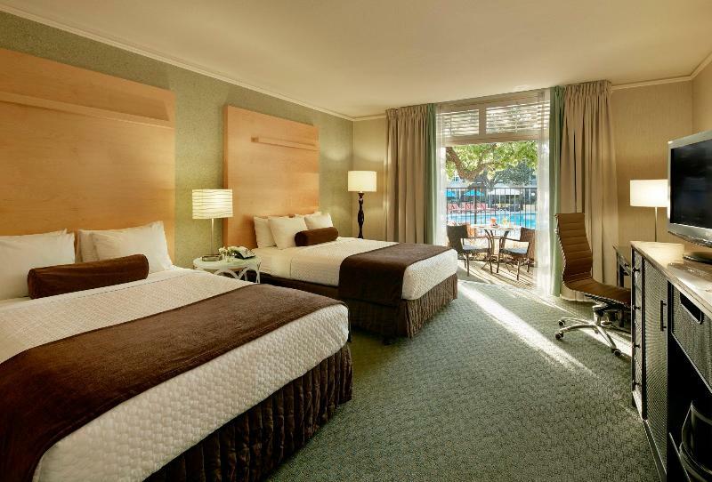 8 Icon Ao Nang Krabi Hotel 4*