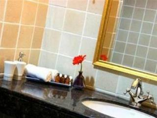 Na Thapae Hotel 3*