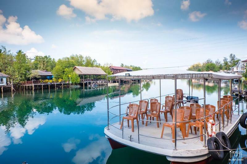 Resort Aana &