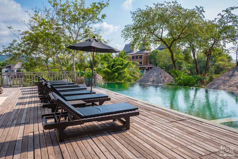 Aana & Resort Koh Chang