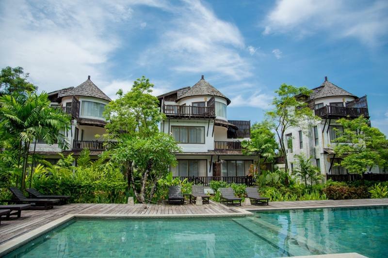 Aana & Resort Koh Chang