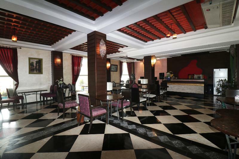 Hotel Oyo 115 Rich Boutique