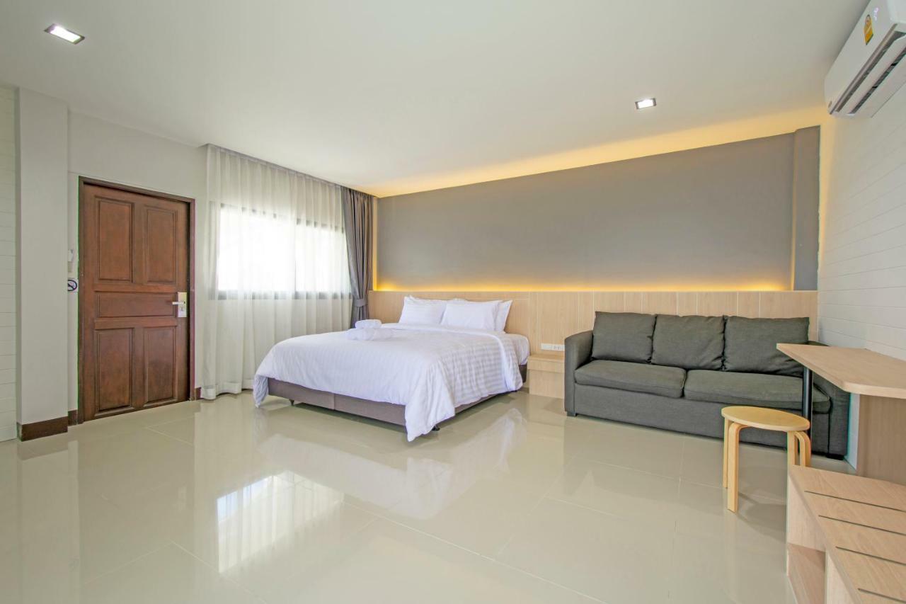 Hotel Happiness 2*