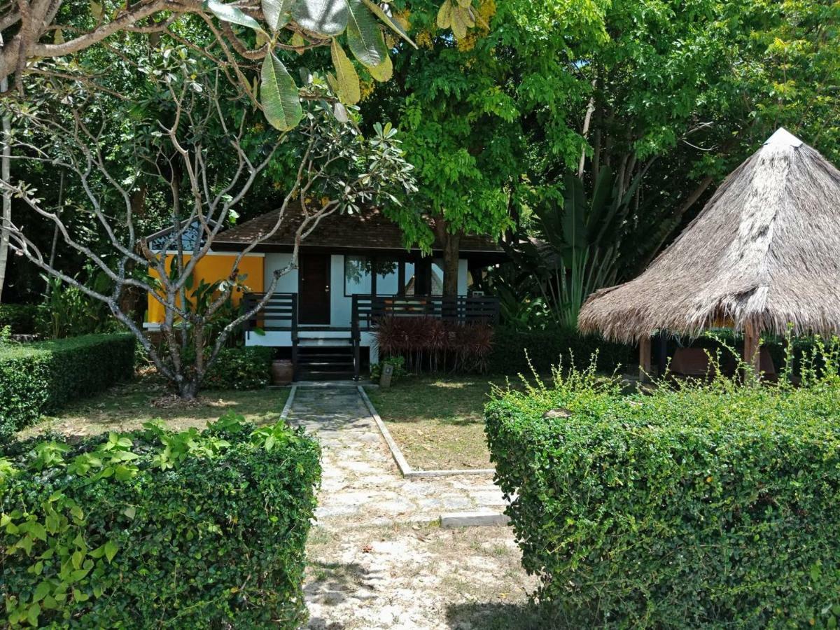 Mooban Talay Koh Samet