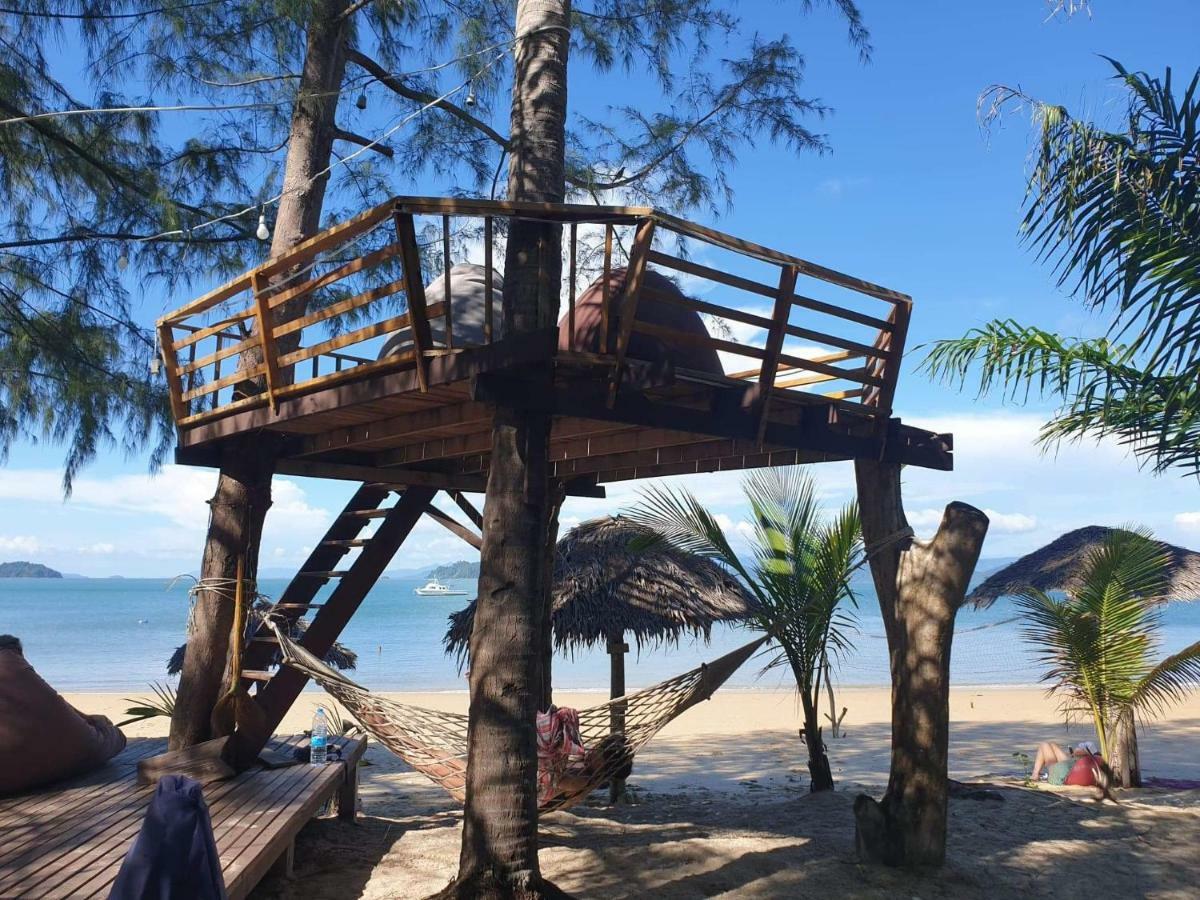 Sabai Sabai Koh Phayam