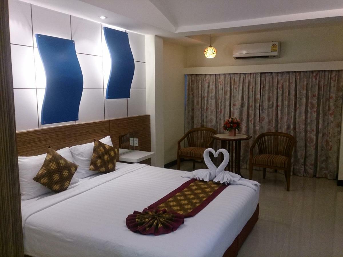 The Camelot 4* Pattaya