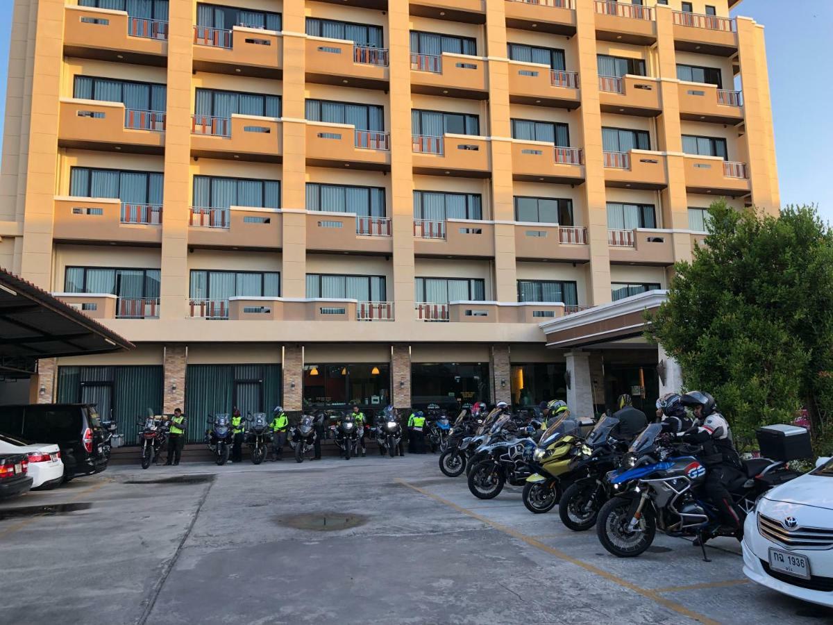 The Centris 4*