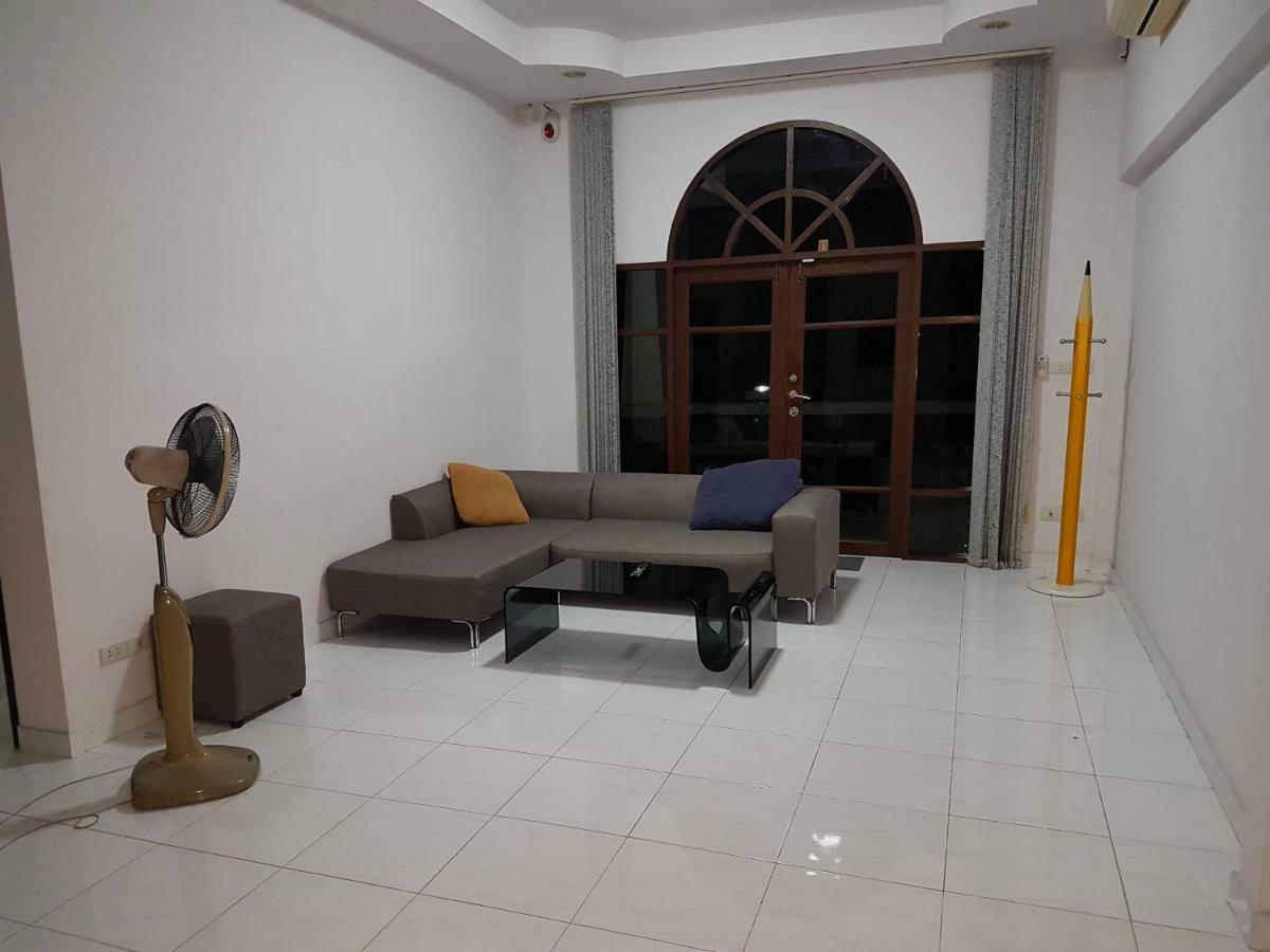 - Baan Dusit Pattaya Villa *