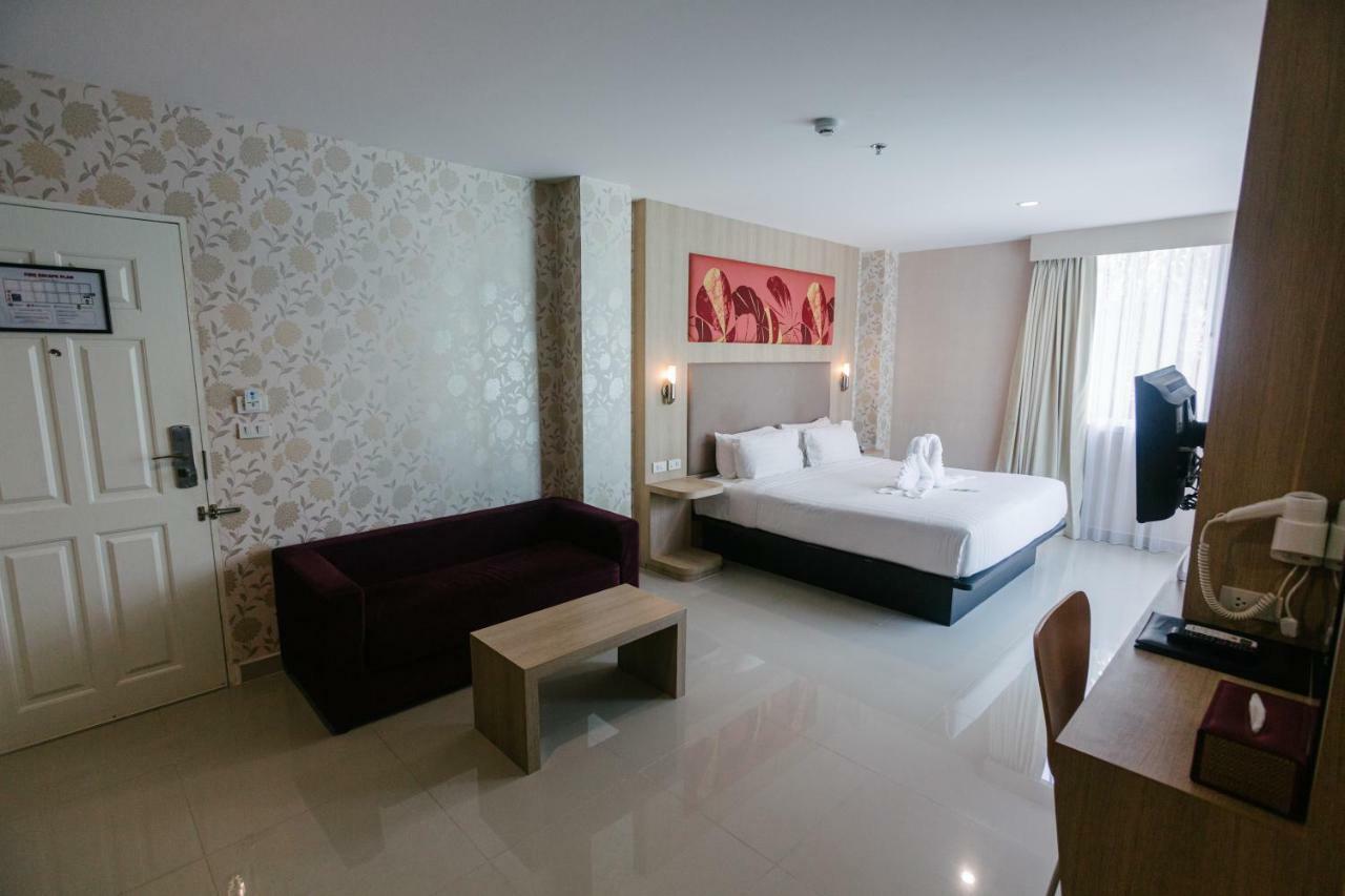 Western Royal Hotel Buriram