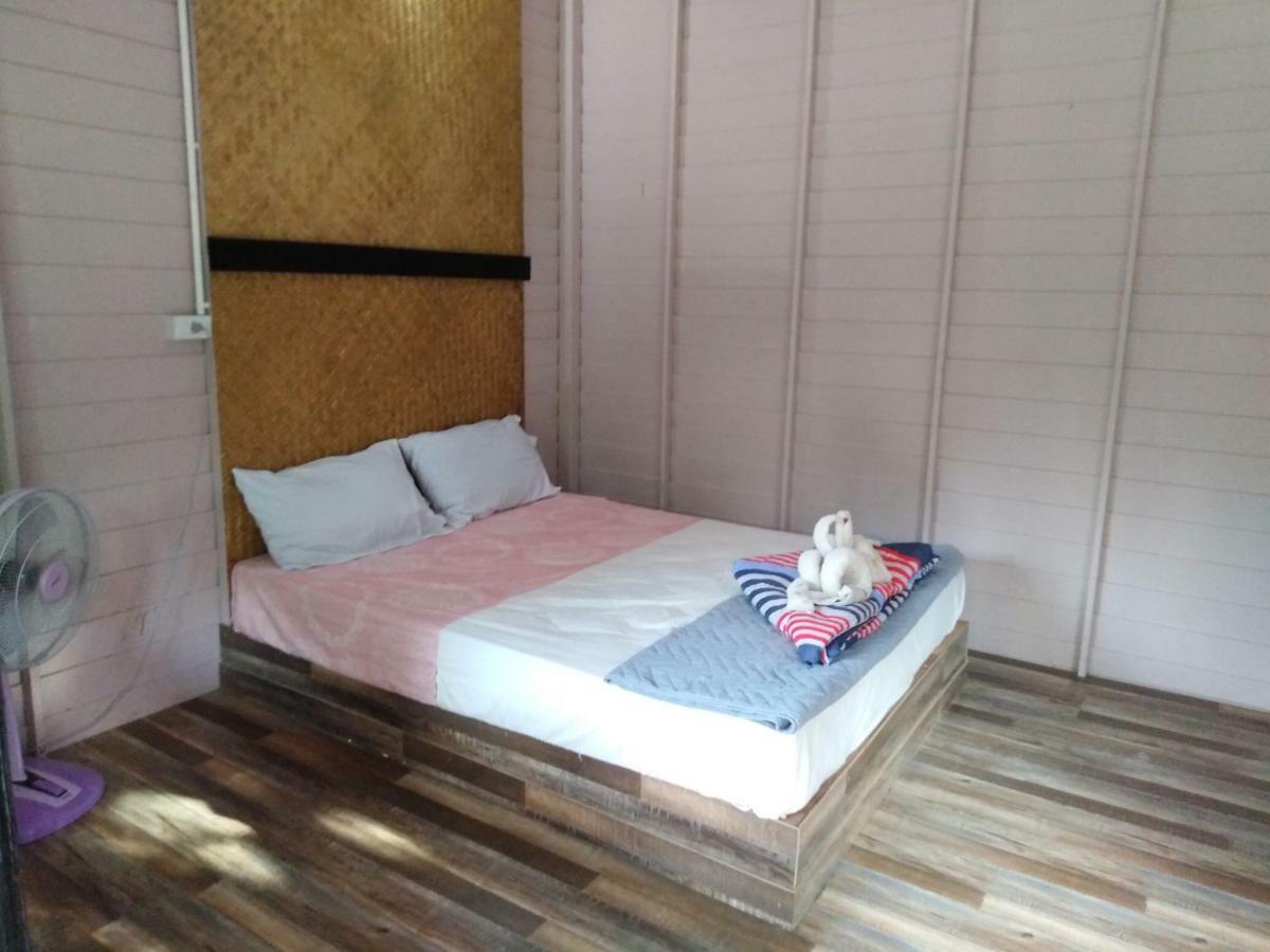 Hostel Phayam Koh Phayam