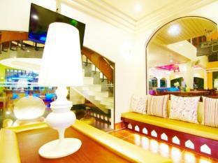 Hotel Peace