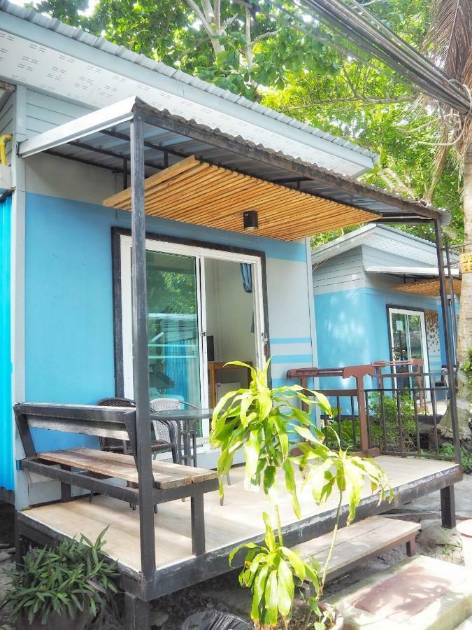 Resort Season Samed Ban Nai Rai