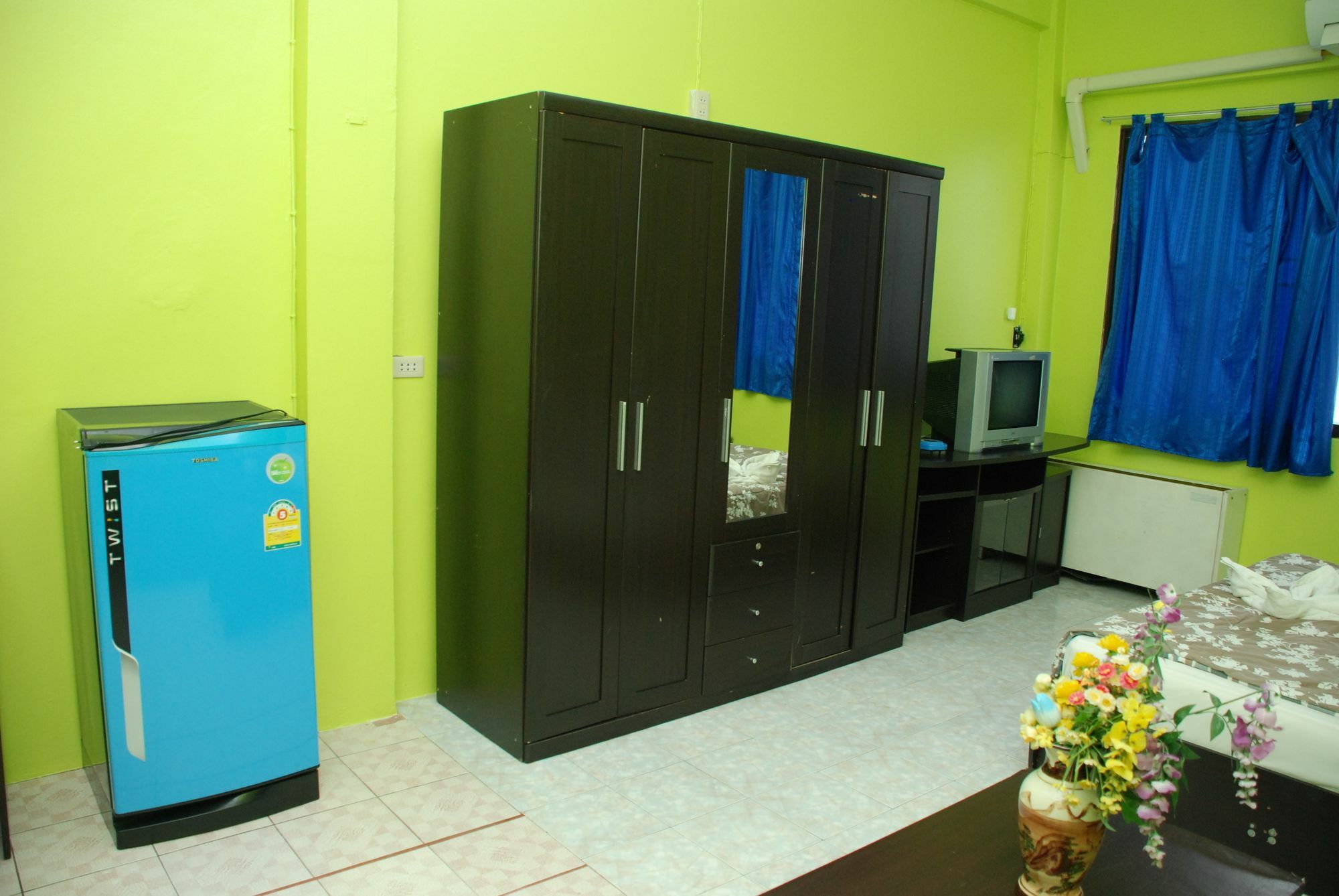 Inn Blue Lagoon & Bar 2*