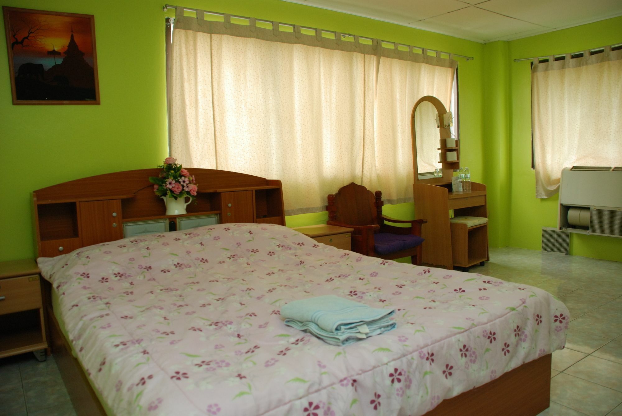 Inn Blue Lagoon & Bar Cha-Am