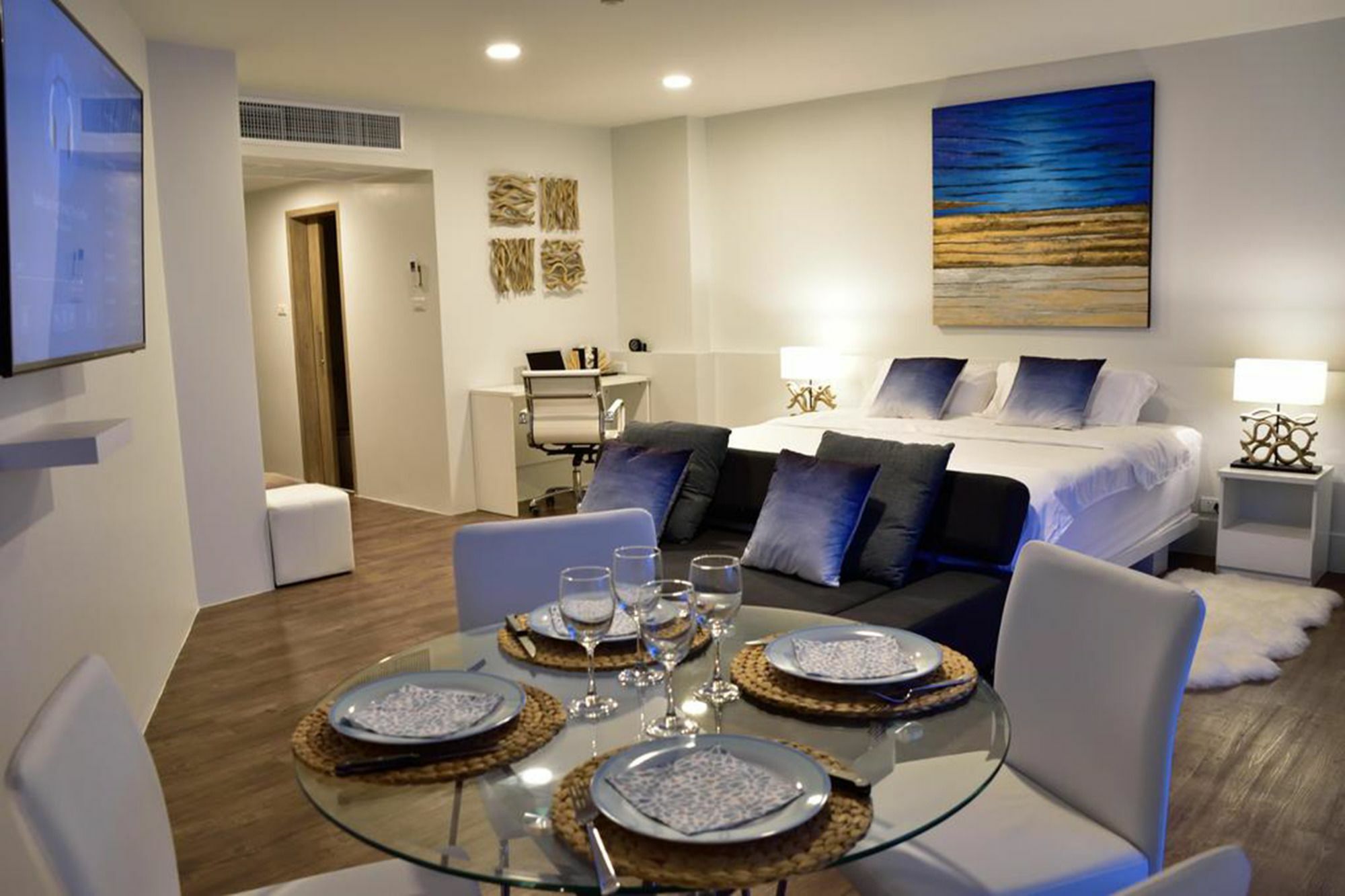 Sandy 15e Apartment