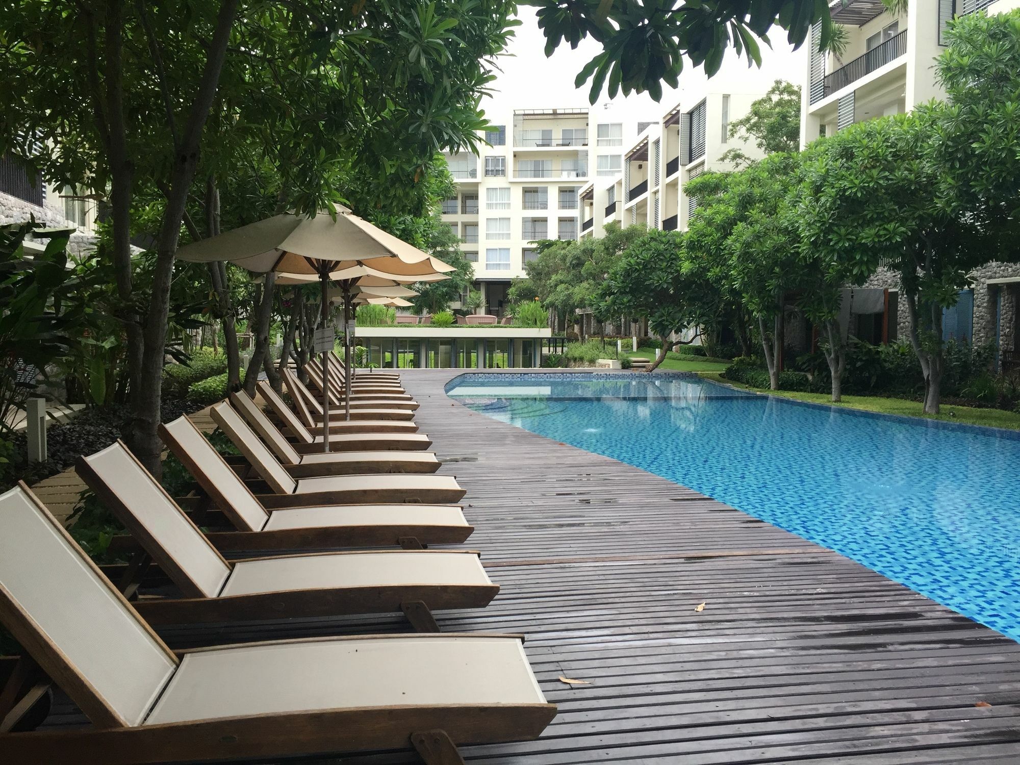 Away Baan Nub Kluen Front Apartment Khao Tao