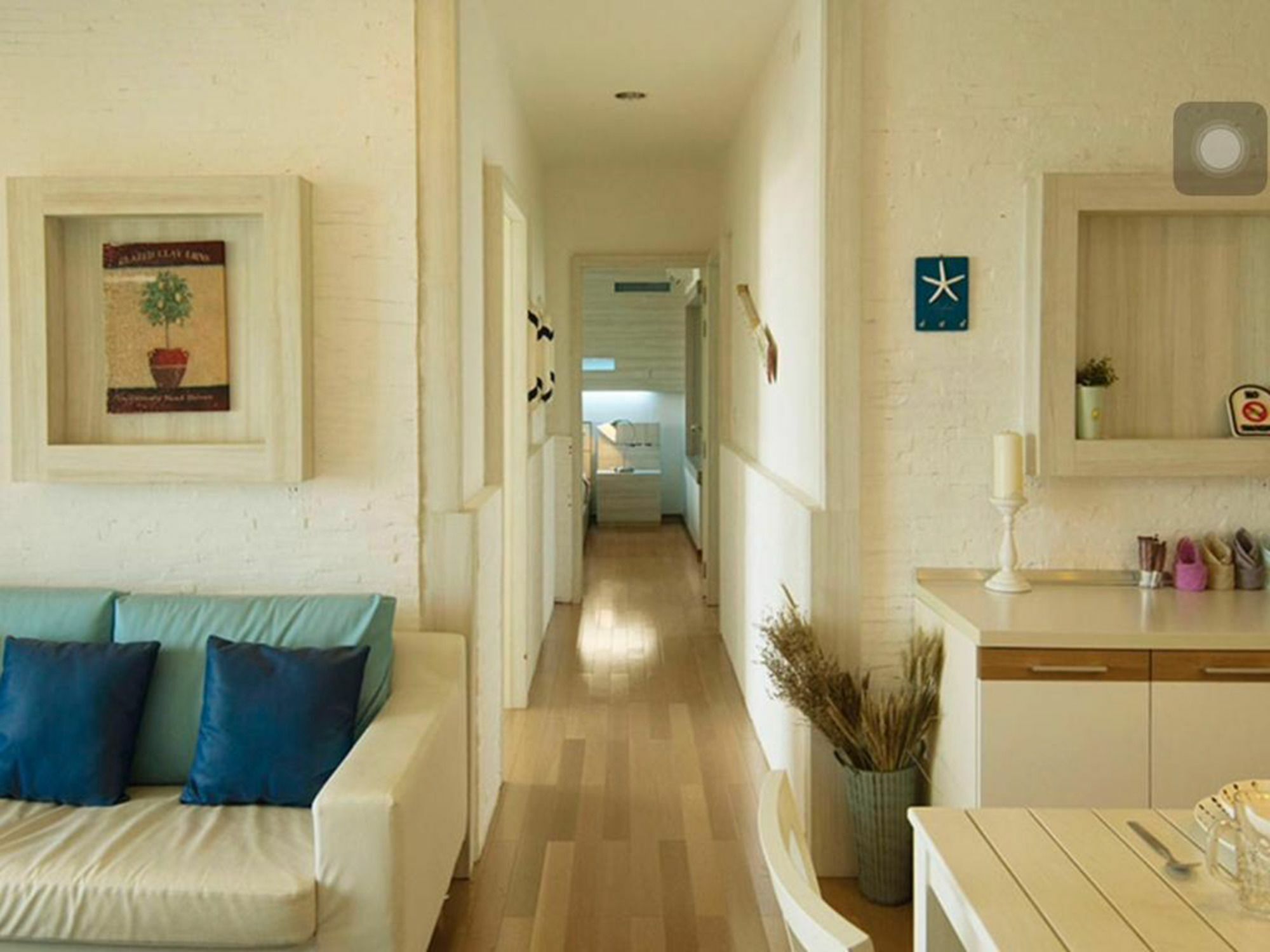 Away Baan Nub Kluen Front Apartment *