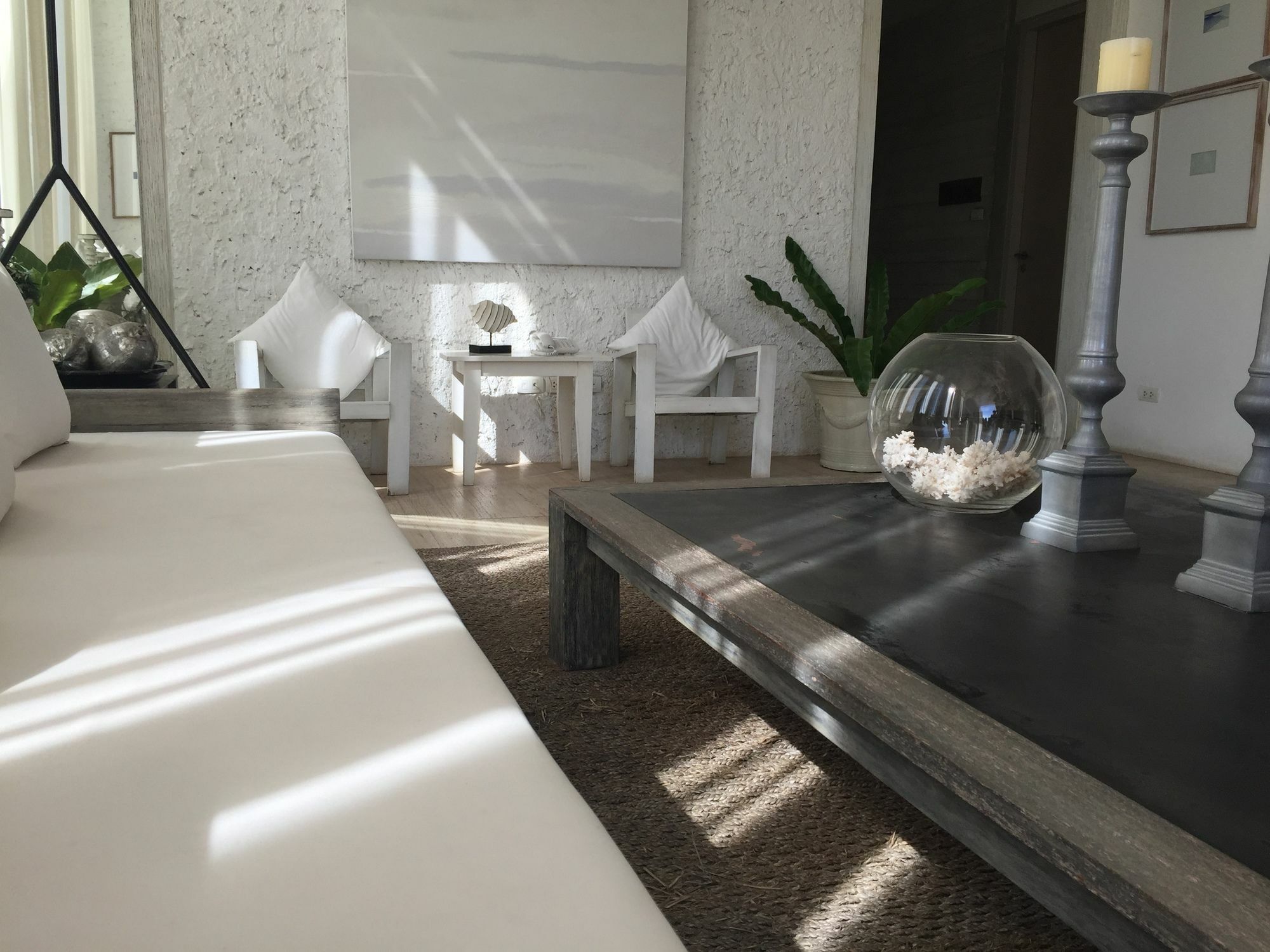 Away Baan Nub Kluen Front Apartment *