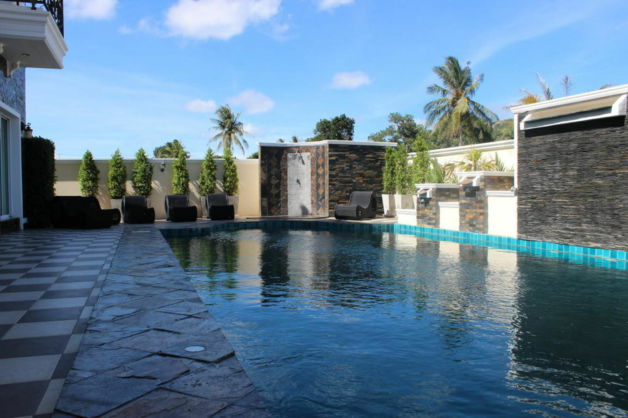 The Mansion Guest house 3*