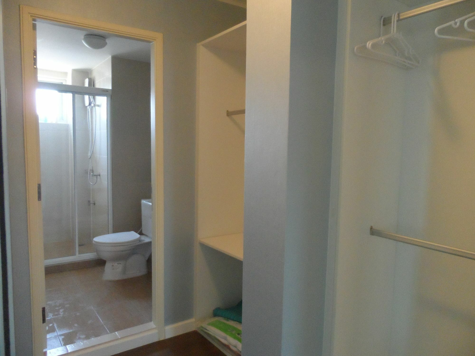 Baan Thew Lom By Woranan Apartment