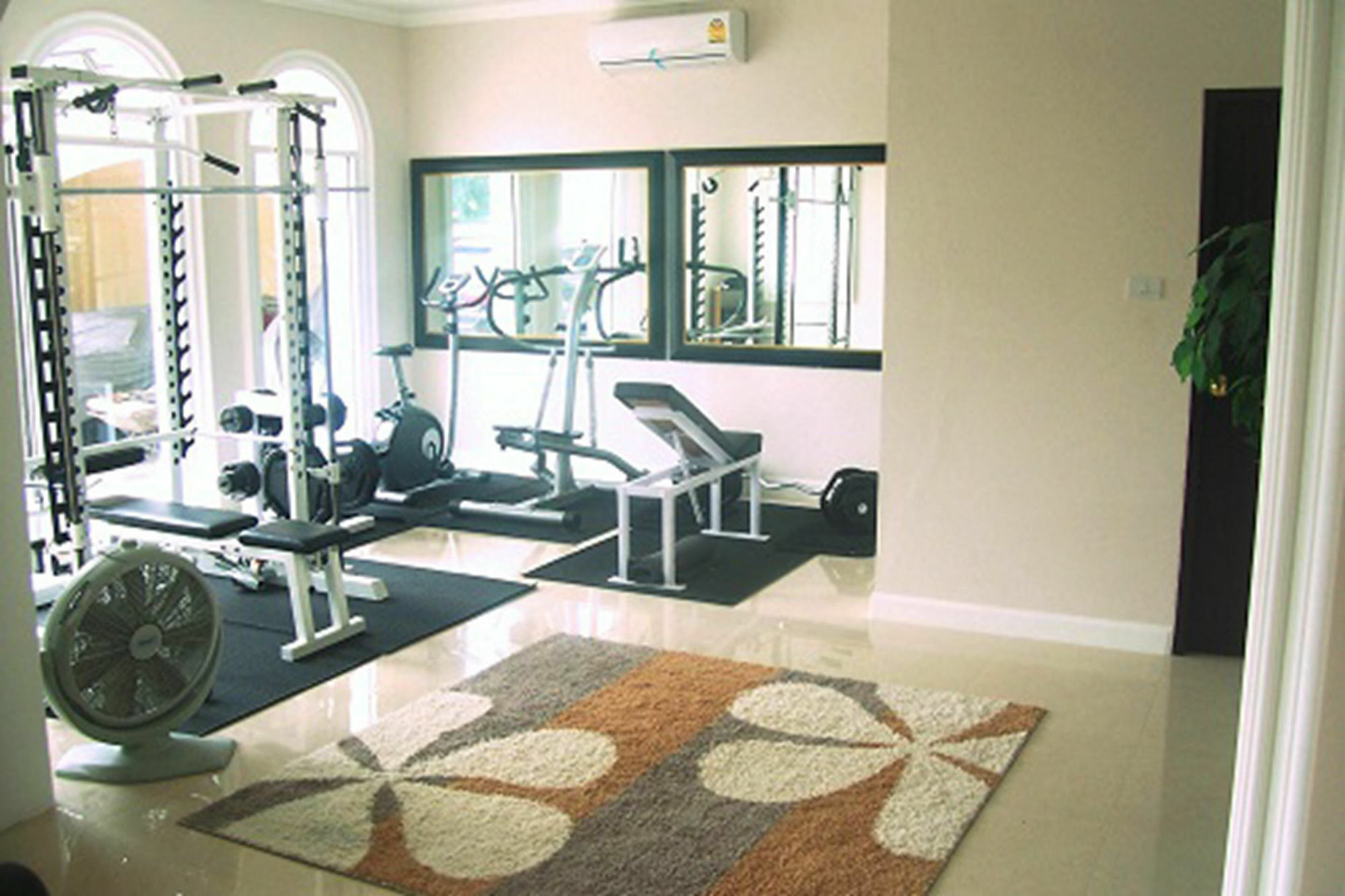 The Mansion 3* Pran Buri