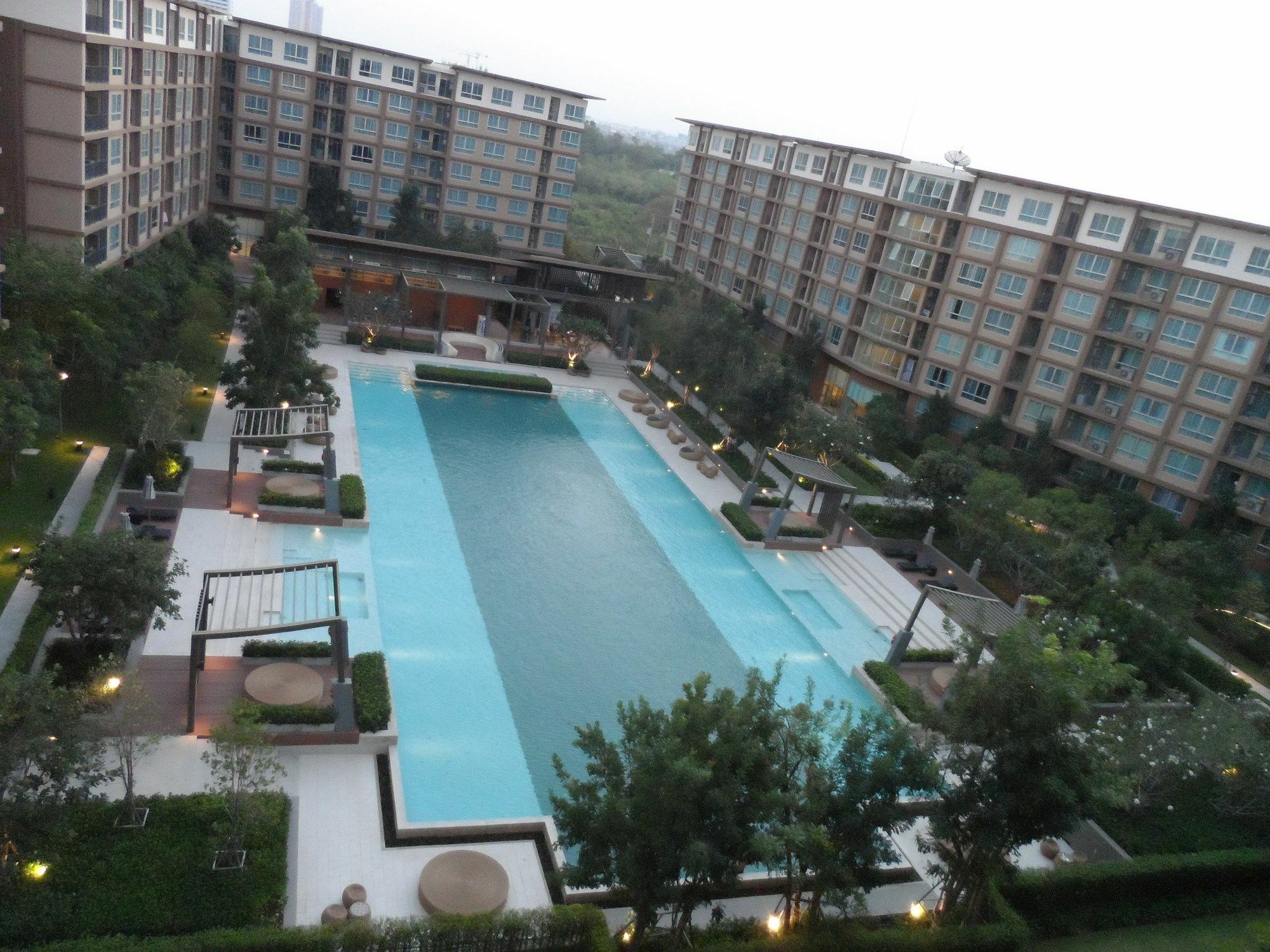Baan Thew Lom By Woranan *
