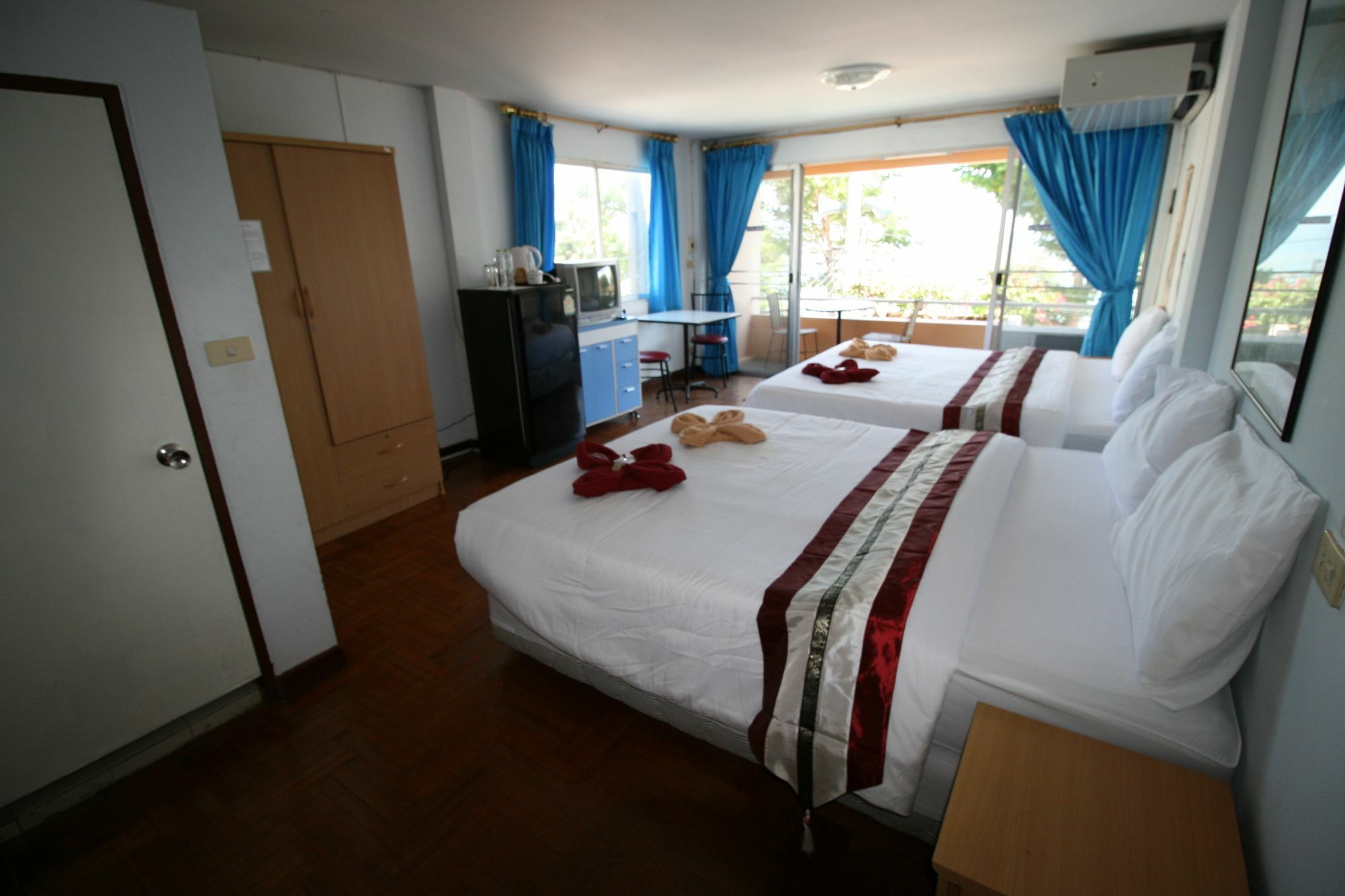 Beachfront Cha Am 3*